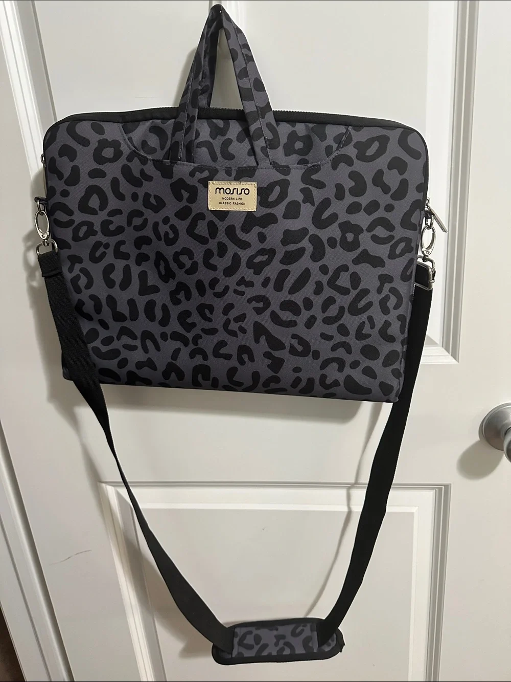 Leopard Print Laptop Bag in Gray